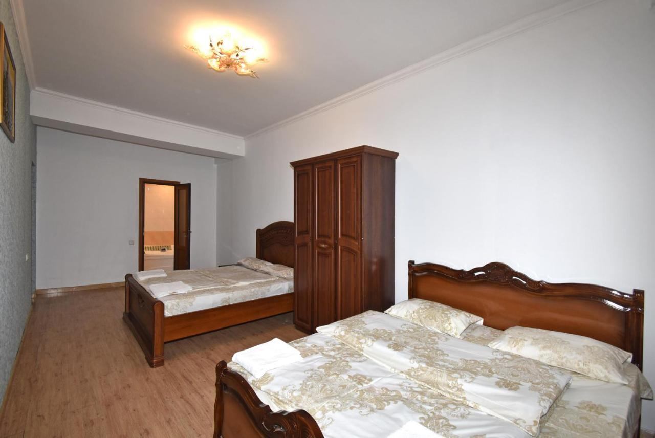 Armenak Apartment 5-Комнатная Yerevan Exterior photo