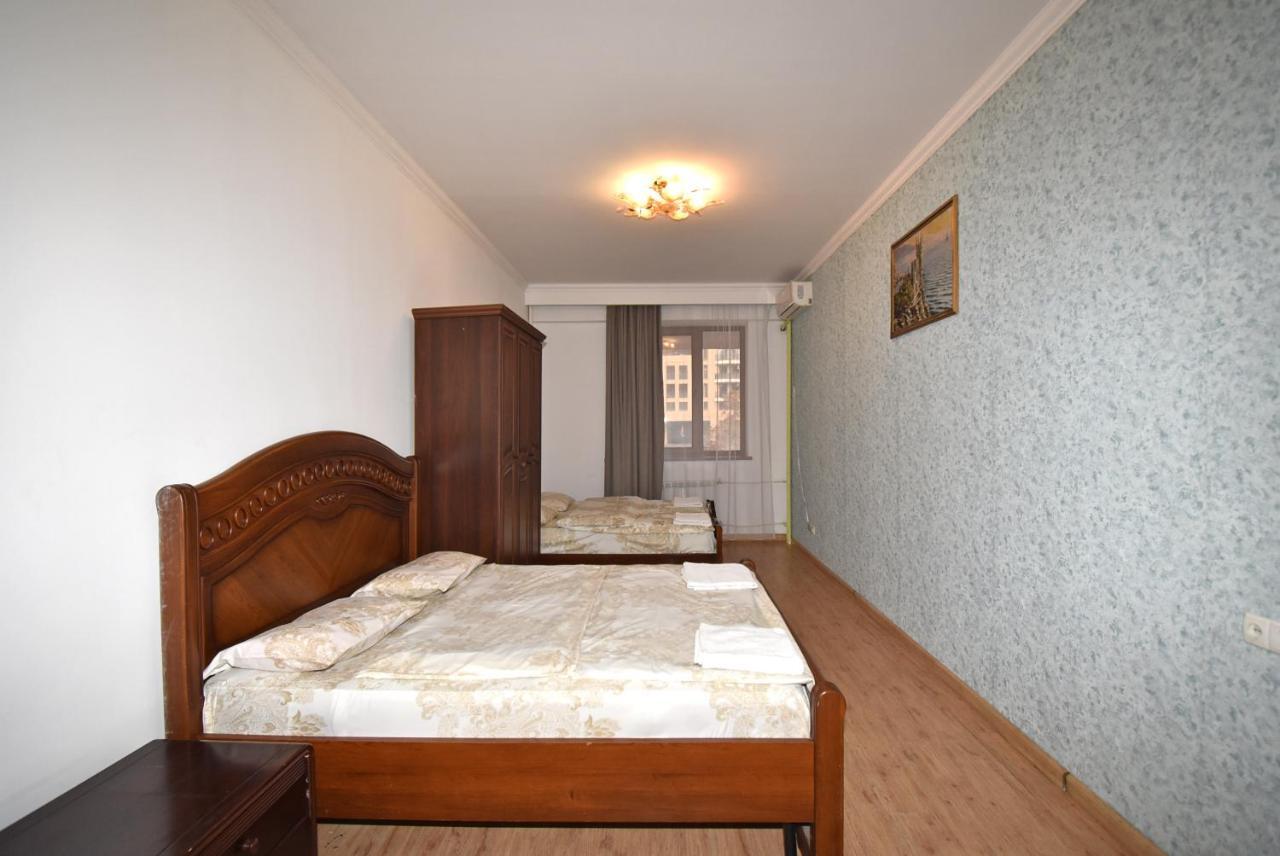 Armenak Apartment 5-Комнатная Yerevan Exterior photo